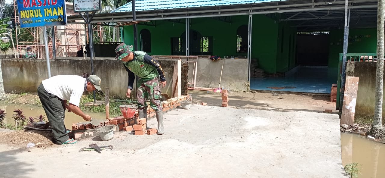 Pelebaran Jalan Masjid Nurul Iman oleh Satuan Tugas (Satgas) TMMD Kodim 0418 Palembang