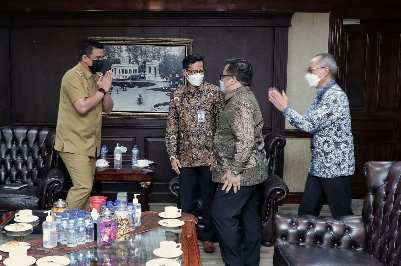 Bank Indonesia (BI) perwakilan Sumut saat beraudiensi dengan Wako Medan Bobby Nasution (Dok. Humas Pemkot Medan / Mattanews.co)