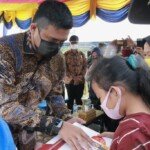 Terkendala Belajar Daring, Pelajar SMP di Medan Dapat Laptop dari Bobby Nasution