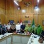 Sekretaris Daerah (Sekda) Pemerintah Kota (Pemkot) Palembang, Ratu Dewa menerima kunjungan perwakilan pimpinan cabang (PC) Muslimat Nahdlatul ulama (NU) kota Palembang Sumsel.