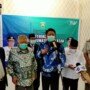 Gubernur Sumsel Herman Deru bersama tokoh masyarakat Sumsel Haji Halim saat mengikuti acara Launching Wakaf Uang BWI Sumsel (Reza Fajri / Mattanews.co)