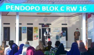 Bupati Karawang Meresmikan Posyandu Sakura 14, Desa Sukaluyu Telukjambe Timur
