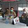 Kepala Dinas Komunikasi Informatika, Persandian dan Statistik (Kominfopers) Sulbar, Safaruddin Sanusi DM bersama jajarannya, mengikuti Forum OPD Dinas Kominfo se-Sulbar secara virtual di Tenda Darurat Dinas Kominfopers, rabu, (17/3/ 2021).