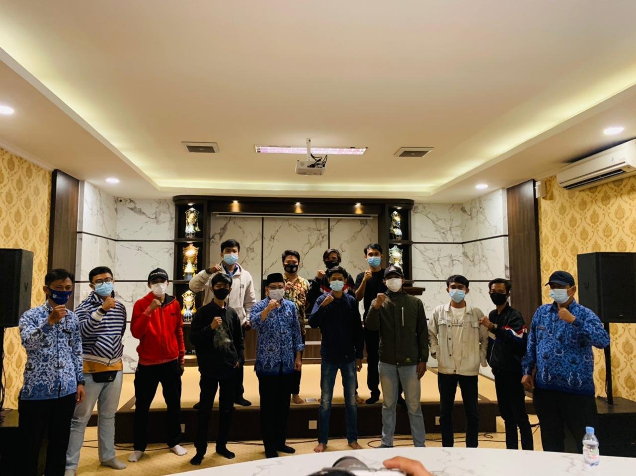 Dinas Pemuda, Olahraga, Pariwisata dan Kebudayaan (Disporaparbud) Kabupaten Purwakarta melalui Bidang Kepemudaan siang tadi mengundang beberapa komunitas club dan ormas bermotor, adapun yang hadir dalam undangan tersebut diantaranya club motor Moonraker, Brigez dan Xtc. Pada Rabu (17/03/21).