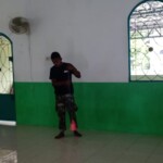 Masjid Terlihat Kotor, Satgas TMMD Berinisiatif Menyapu