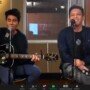 Difki Khalif dan Ariel menyanyikan lagu duet mereka yang berjudul “Cinta yang Diam”