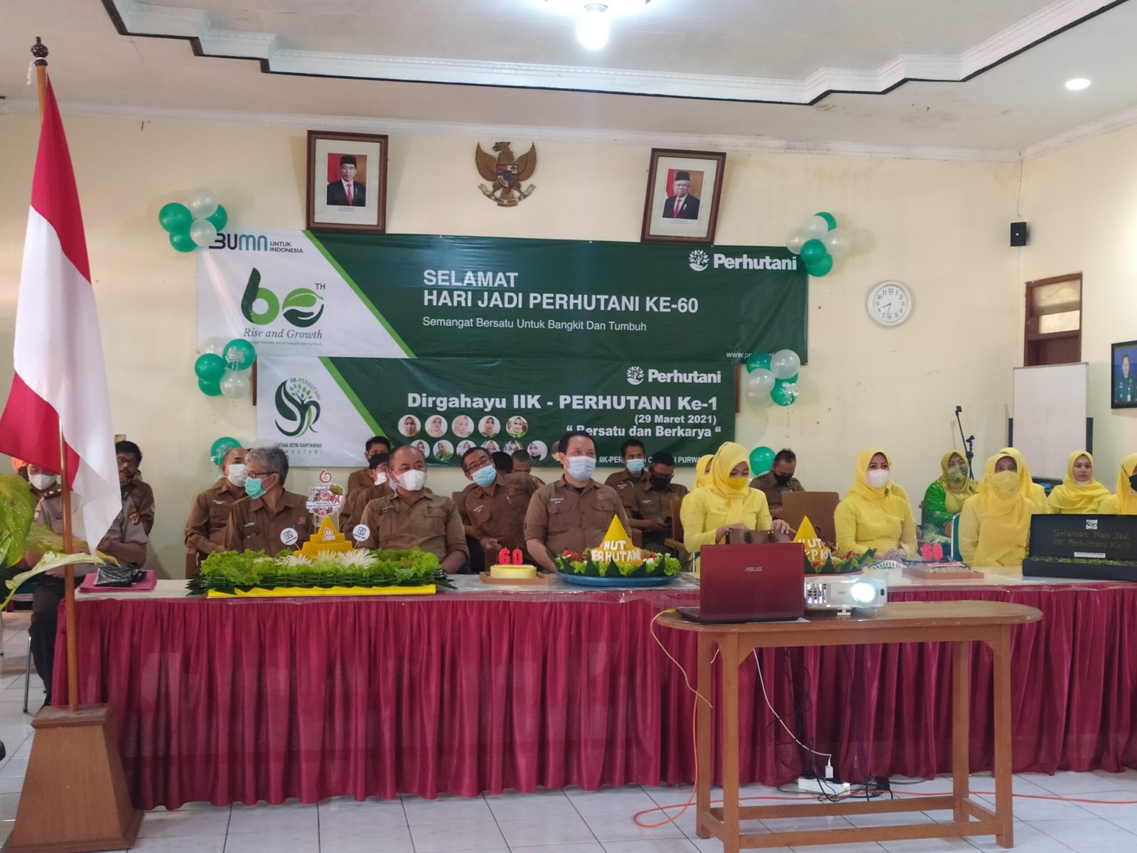 Perum Perhutani Kesatuan Pemangkuan Hutan (KPH) Purwakarta hari ini turut mengikuti pelaksanaan hari jadi Perhutani Ke - 60 bertemakan, "Rise and Growth" Semangat Bersatu untuk Bangkit dan Tumbuh, dimana acara tersebut dilakukan secara virtual. Bersamaan dengan Hari Jadi Ikatan Istri Karyawan Perhutani (IIKP) yang Ke satu, pada senin (29/03/2021).