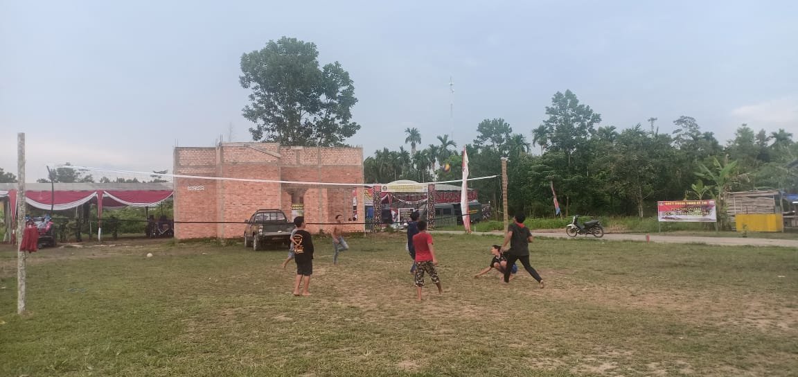 Pertandingan Voli di Lokasi TMMD Menjadi Hiburan Tersendiri
