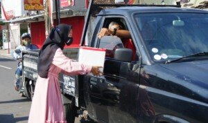 Peduli Bencana NTT-NTB, HMI Blitar Raya Turun Jalan Galang Dana