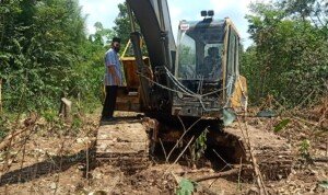 Batre Dicuri, Alat Berat Disegel, Pengawas Gudang Pupuk Soekarno Hatta Harapkan Polisi Cepat Tangkap Pelakunya