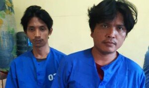 Dua Pelaku Pencurian Papan Bunga Diringkus Saat Mengisi Bensin