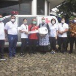 Pemkab Karawang Terima Satu Unit Mobil Ambulance dari Perum Peruri
