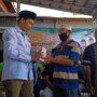 Dewan Pimpinan Cabang (DPC) Partai Kebangkitan Bangsa (PKB) Kabupaten Karawang berbagi rezeki di hari Jum’at.