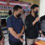 AKP Anton saat melaksanakan konferensi pers di Mako Polres Cianjur, Selasa(06/04).