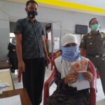 Sebanyak 675 KPM Kelurahan Munjul Jaya Dapatkan Bantuan BST dari Pemkab Purwakarta