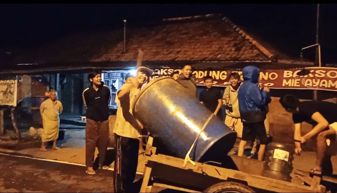 sekelompok pemuda dari Kelurahan Muara Dua Kecamatan Prabumulih Timur Kota Prabumulih