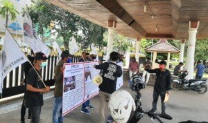 Aktivis Barikade 98 Geruduk DPRD Sumsel Terkait KUD Minanga Ogan