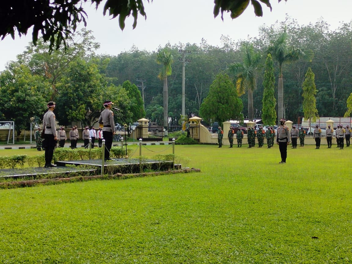 Apel kebangsaan di Polres OKU Timur