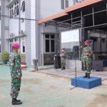 Danyon Arhanud 1 Marinir Terima Laporan Kenaikan Pangkat Prajuritnya