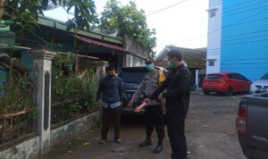 Mobil Dokter Digondol Maling, Petugas Piket Polrestabes Palembang Langsung Lakukan Olah TKP