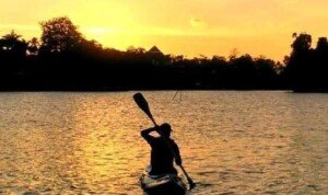 Menikmati Keindahan Situ Lengkong Panjalu Ciamis dari Nusa Pakel