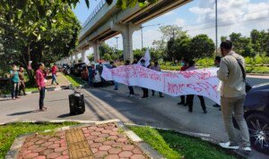 SCW Gelar Aksi di Kejati Terkait Dugaan Korupsi di Dinsos Sumsel