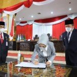 Herman Deru Terima Rekomendasi DPRD Sumsel Terhadap LKPJ Tahun 2020