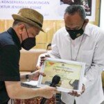 Sukses Ungkap Kasus Satwa, Kasat Reskrim Polrestabes Palembang Terima Penghargaan