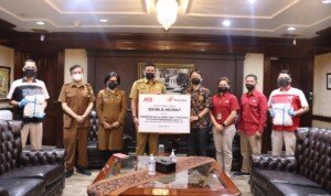 Pemkot Medan Terima Bantuan Ratusan Baju Hazmat dari ACE