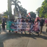 Peduli Terhadap Palestina, Ribuan Warga Purwakarta Turun Kejalan