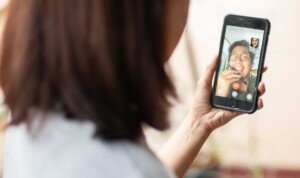 Beri Akses Broadband 4G/LTE yang Aman, Telkomsel Kembangkan Layanan VoLTE