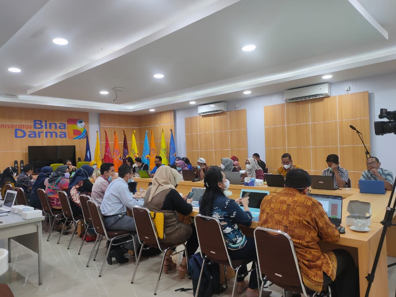 Para dosen dari berbagai kampus di Sumsel, mengikuti Training of Trainer (ToT) BUMDEs dan Wira Desa di kampus UBD Palembang Sumsel (Mattanews.co)