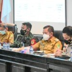 Wabup Karawang Pimpin Rapat Evaluasi Penanganan Covid-19