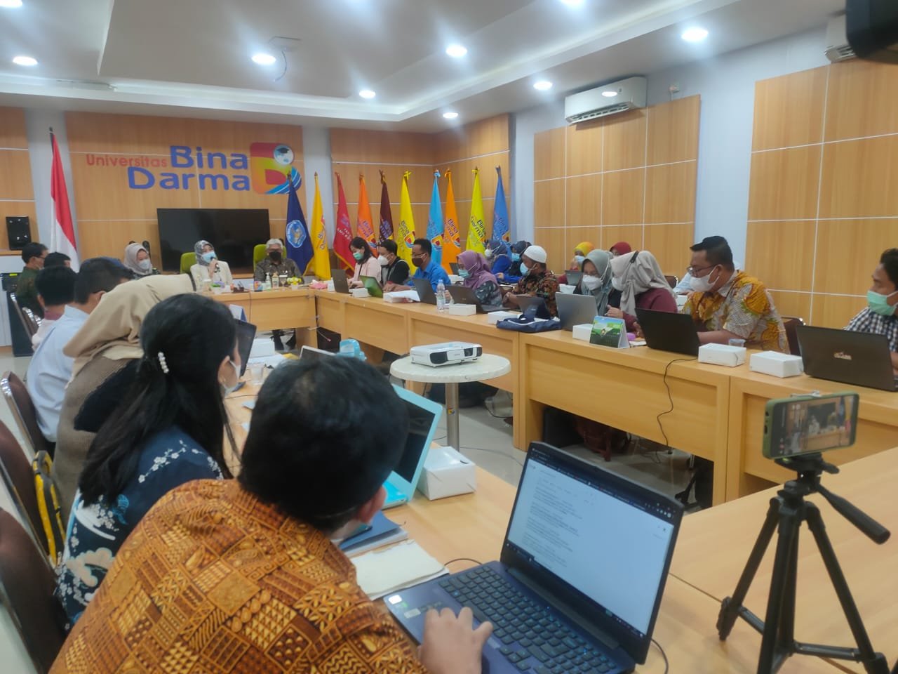 Rektor UBD Palembang Sunda Ariana membuka ToT BUMDes dan Wira Desa (Mattanews.co)