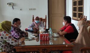 Bupati Enos Akuratkan Data Penduduk Kabupaten OKU Timur