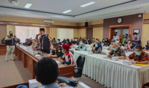 Aliansi Kian Santang Gelar Aksi Moral di Gedung DPRD Kabupaten Purwakarta
