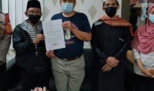 Viral Seorang Pria Diusir dari Masjid Hendak Shalat Karena Pakai Masker, Polisi: Sudah Dimediasi dan Damai