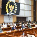 Panglima TNI Bersama Menhan dan Kepala Staf Angkatan Laksanakan Rapat Kerja Dengan Komisi I DPR RI