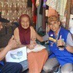 Sehari Usai Kebakaran, Laskar Panji Peduli Tulungagung Sambangi Rumah Mbah Menik