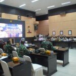 Kasrem 044/Gapo Ikuti Rapat Anev PPKM Mikro dan Kesiapan Mensukseskan 1 Juta Vaksin Perhari Se-Indonesia