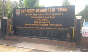 Diduga Ada Pungli, Wali Murid SMPN Bangun Rejo Mengeluh
