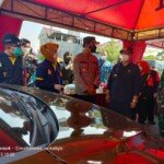 Tiga Pilar Kabupaten Datangi Vaksinasi di GOR Lembu Peteng, Bupati Tulungagung: Layanan Drive Thru Sangat Efektif