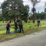 Wujudkan Kampung Sehat, Satgas Yonif 512/QY Gotong Royong Bersihkan Kampung Wonorejo Papua