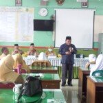 Cak Amir Berikan Kiat Sukses Mencari Ilmu