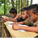 Fasilitas Pendidikan untuk Suku Anak Dalam