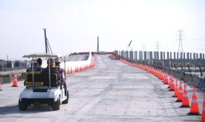 Tinjau Pembangunan Jalan Tol Ruas Semarang-Demak, Presiden Jokowi:  Jalan Tol Ini Urai Kemacetan dan Atasi Rob Kaligawe