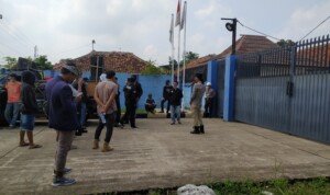 Karang Taruna Desa Cibatu dan Desa Karyamekar Datangi PT TCF