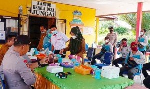 Jamuan Masakan Padang dan Ikan Baung Rambang Sambut Kunjungan Kapolres ke Desa Jungai
