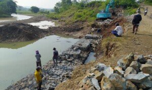 Terkesan Ditutupi, Proyek BBWS di Cikolotok Tanpa Papan Informasi