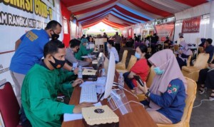 Polda Sulbar Gelar Vaksinasi Massal di RS Bhayangkara Mamuju